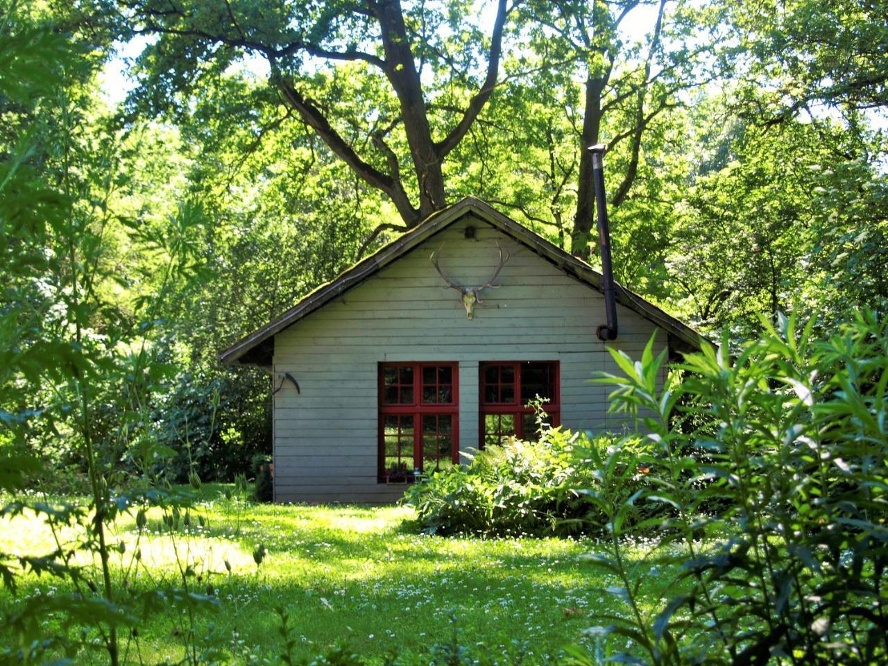 Altes Forsthaus Garzau Garzau-Garzin Exterior foto